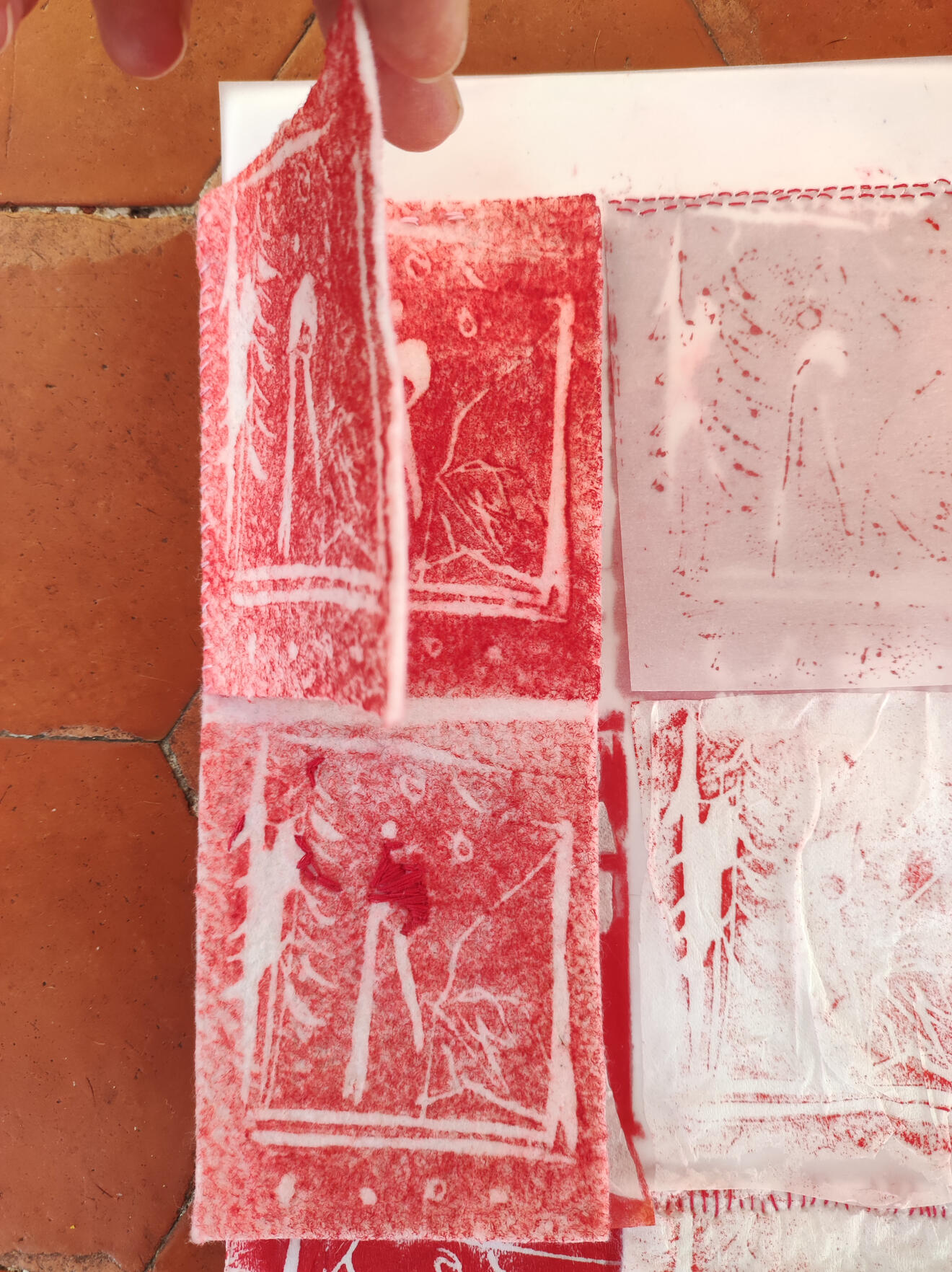 Palimpseste 2 Approche de la trace et des strates par des collages imprimés et superposés