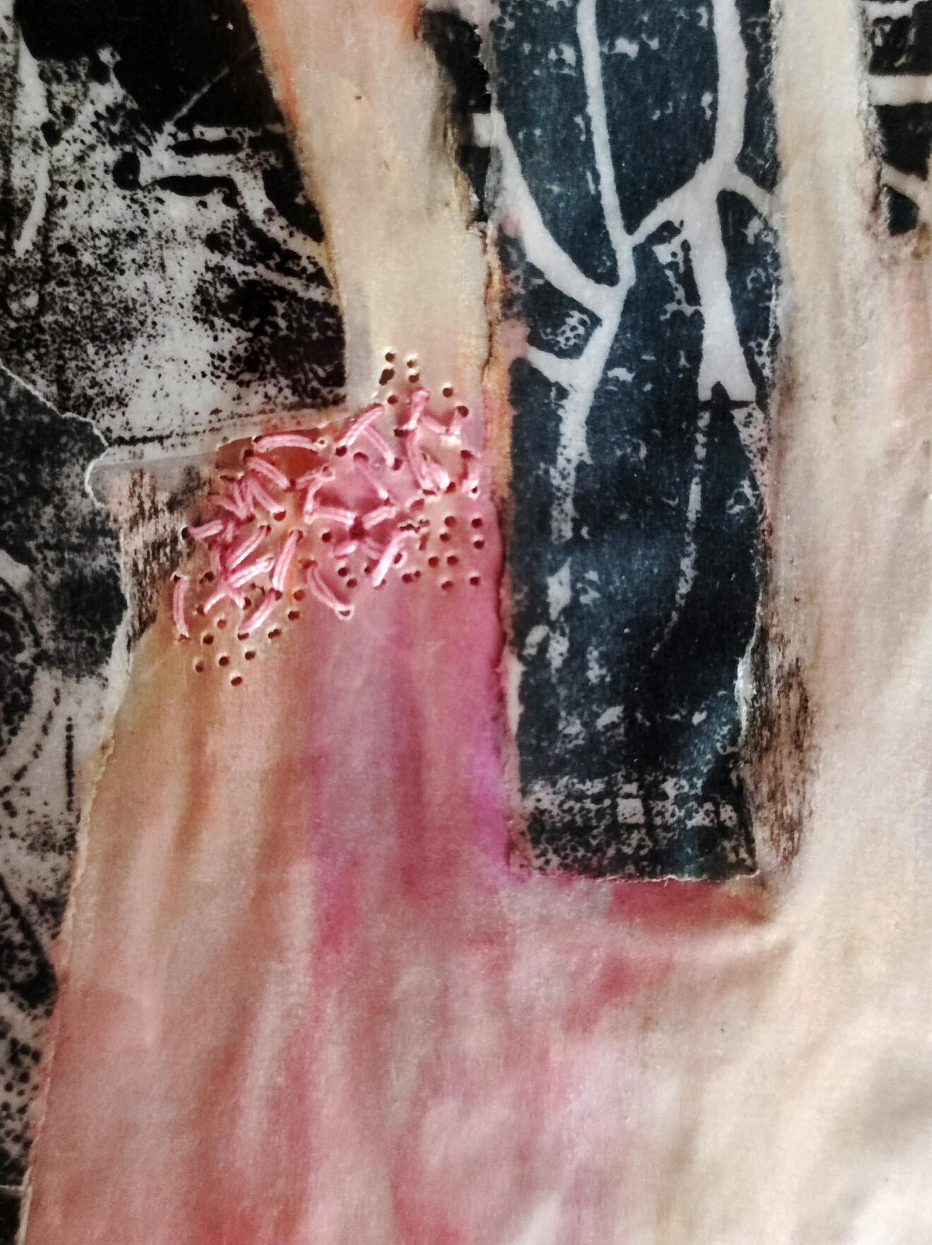 Flyer de l'exposition Volupté de l'étrangeté à Toulon